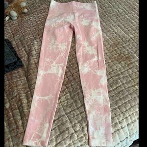 Women legging for exercise. Pull up on the back